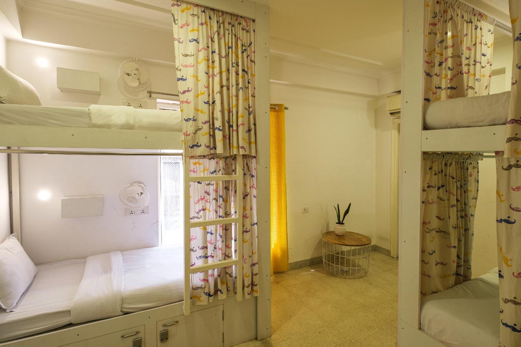 Moustache Hostel, Hostel *