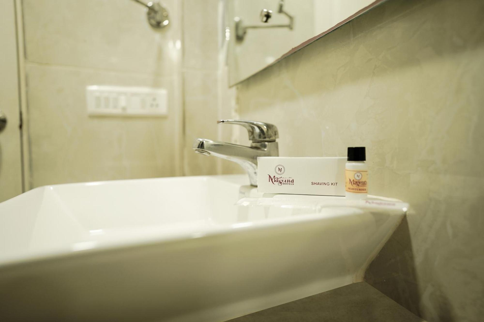 Hotel Cygnett Lite Grand, Jaipur