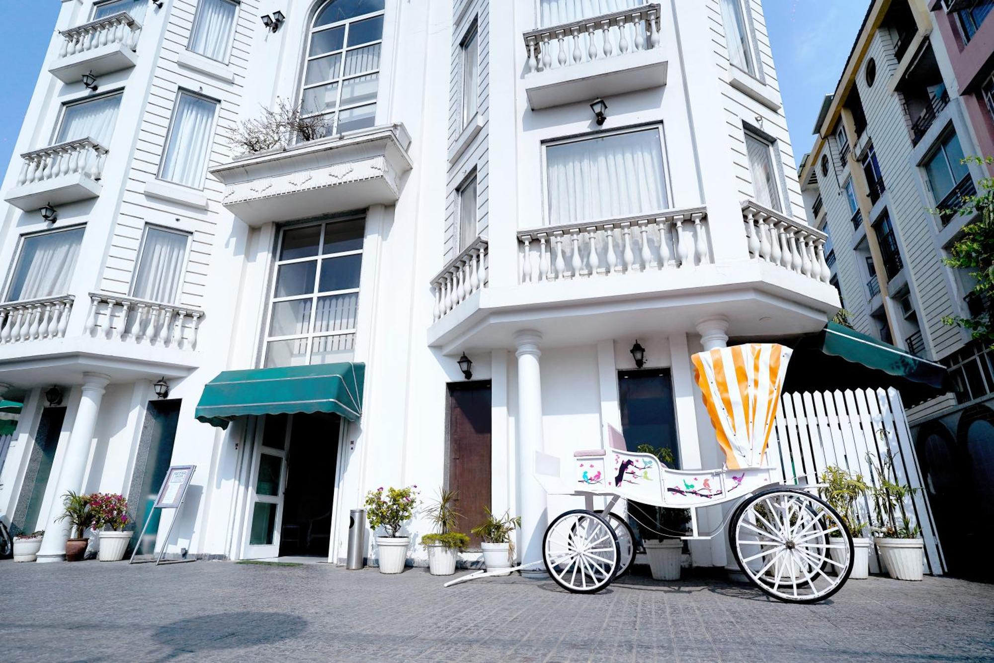 Cygnett Lite Grand, 4*