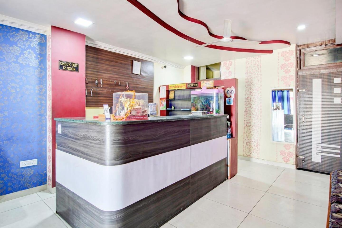 O Kanak And Restro Hotel