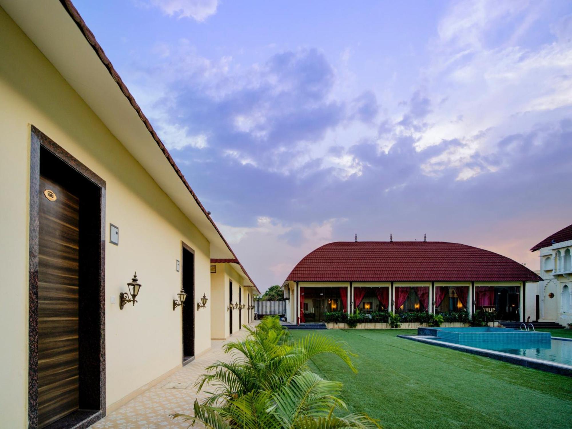 Resort Palette - Madhogarh