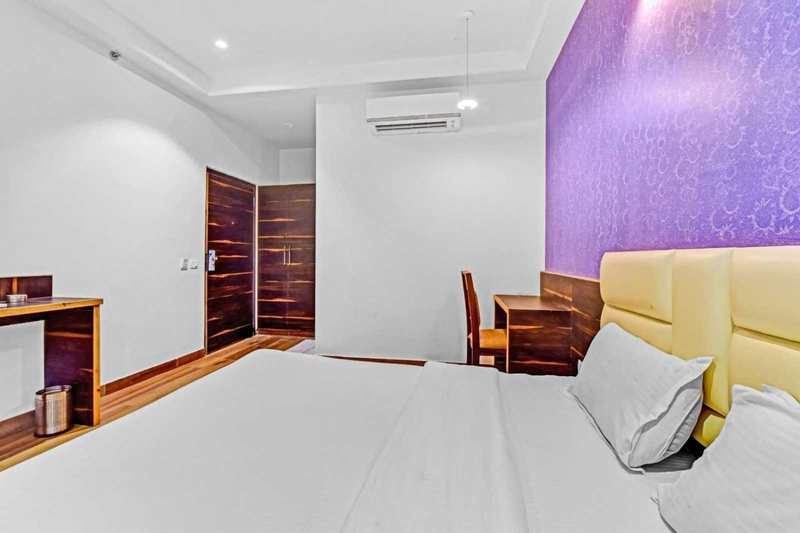 Collection O Karma Hotel 4*
