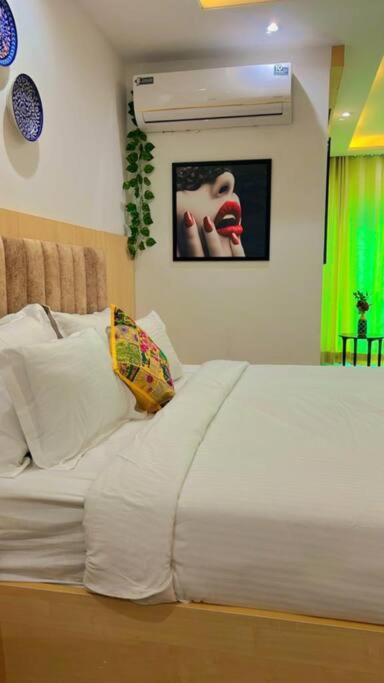 Lavish Service * Jaipur