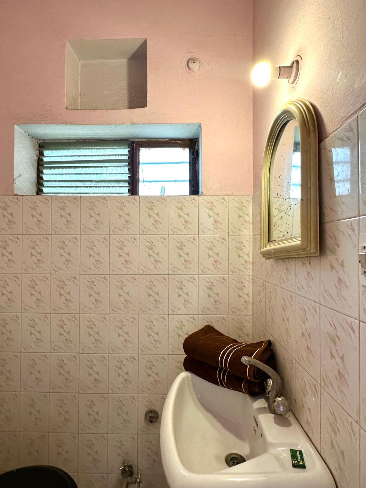Jwala Niketan Guest house *