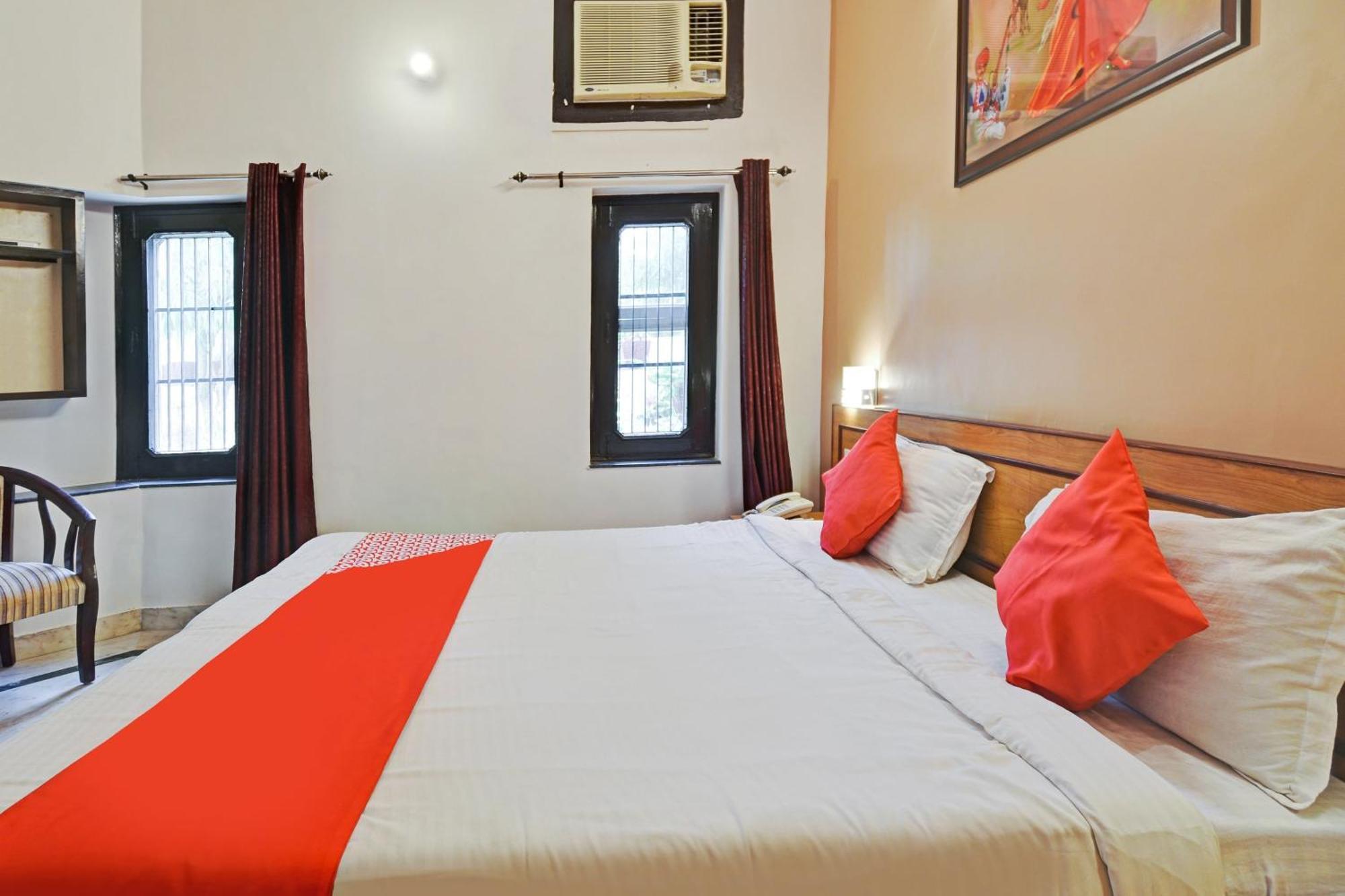 O 75407 Hawa Sadak Hotel 4*