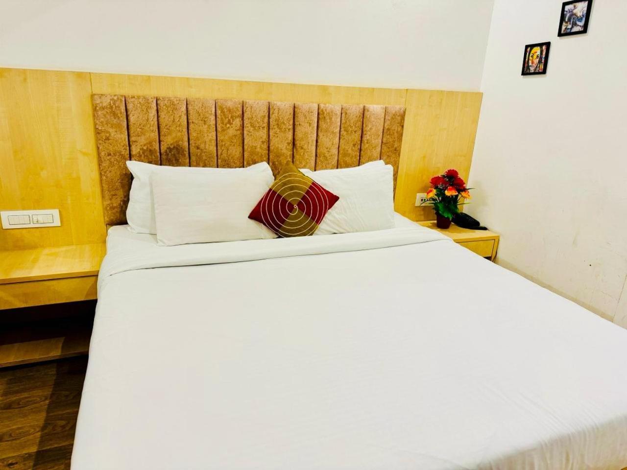 Hotel Pink Grand Anukampa Jaipur