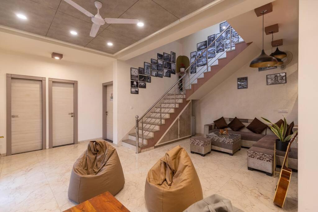 Aloha The Outhouse 5bhk Swimming Pool Garden Villa