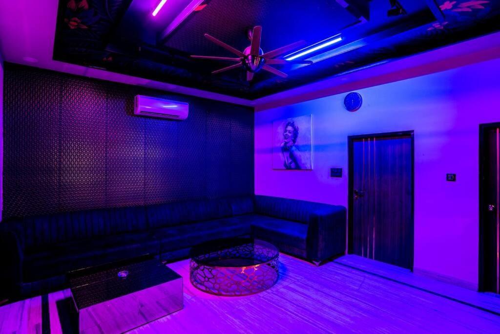 Peace House Luxury 2bhk With Full Modern Amenities *