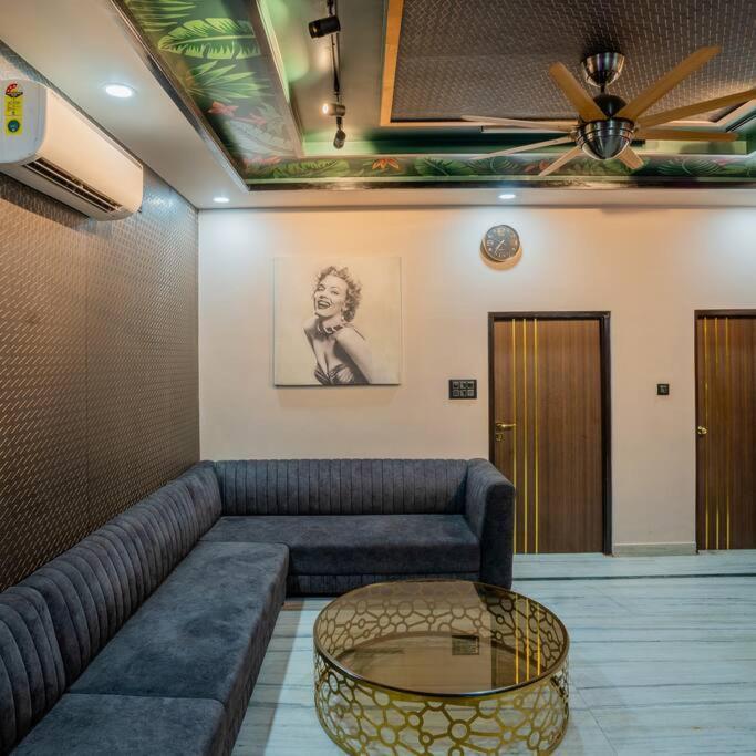 Peace House Luxury 2bhk With Full Modern Amenities Apartment *