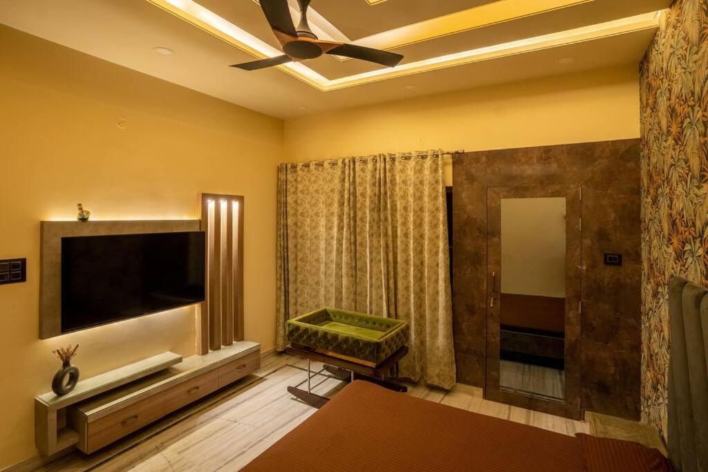 Apartment Peace House Luxury 2bhk With Full Modern Amenities *