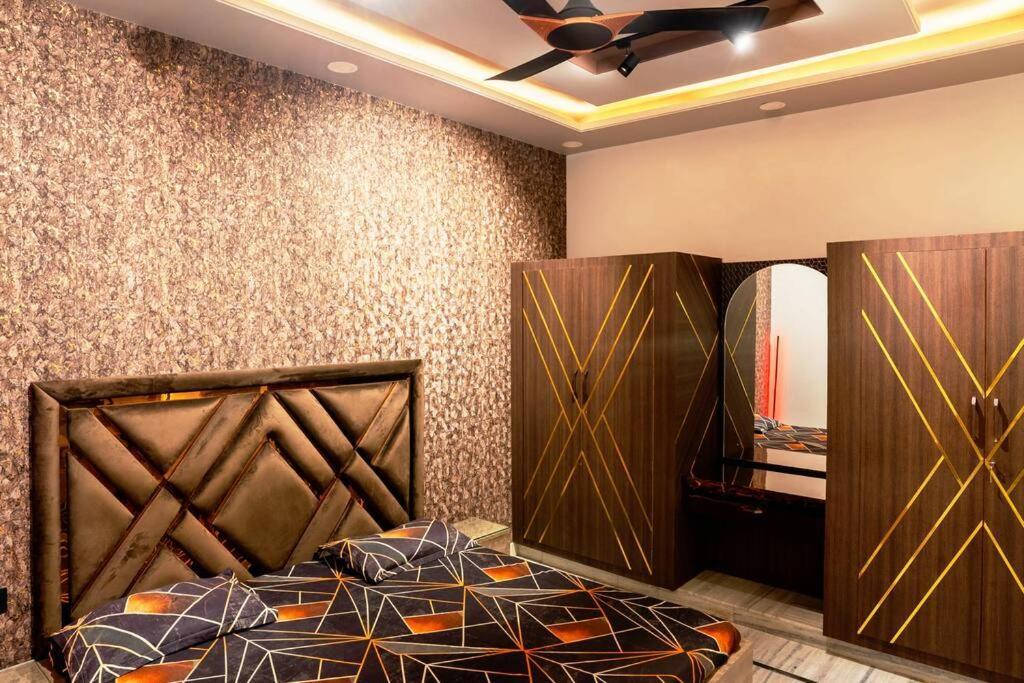 Peace House Luxury 2bhk With Full Modern Amenities Apartment *