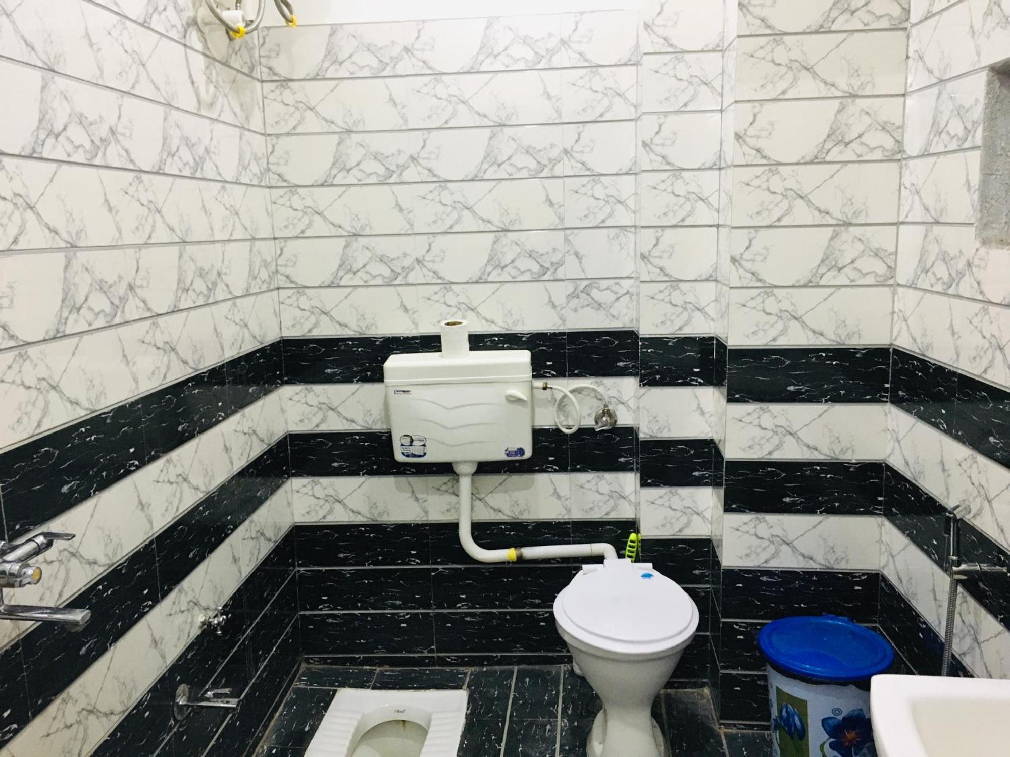 Ali Baba Hostel *