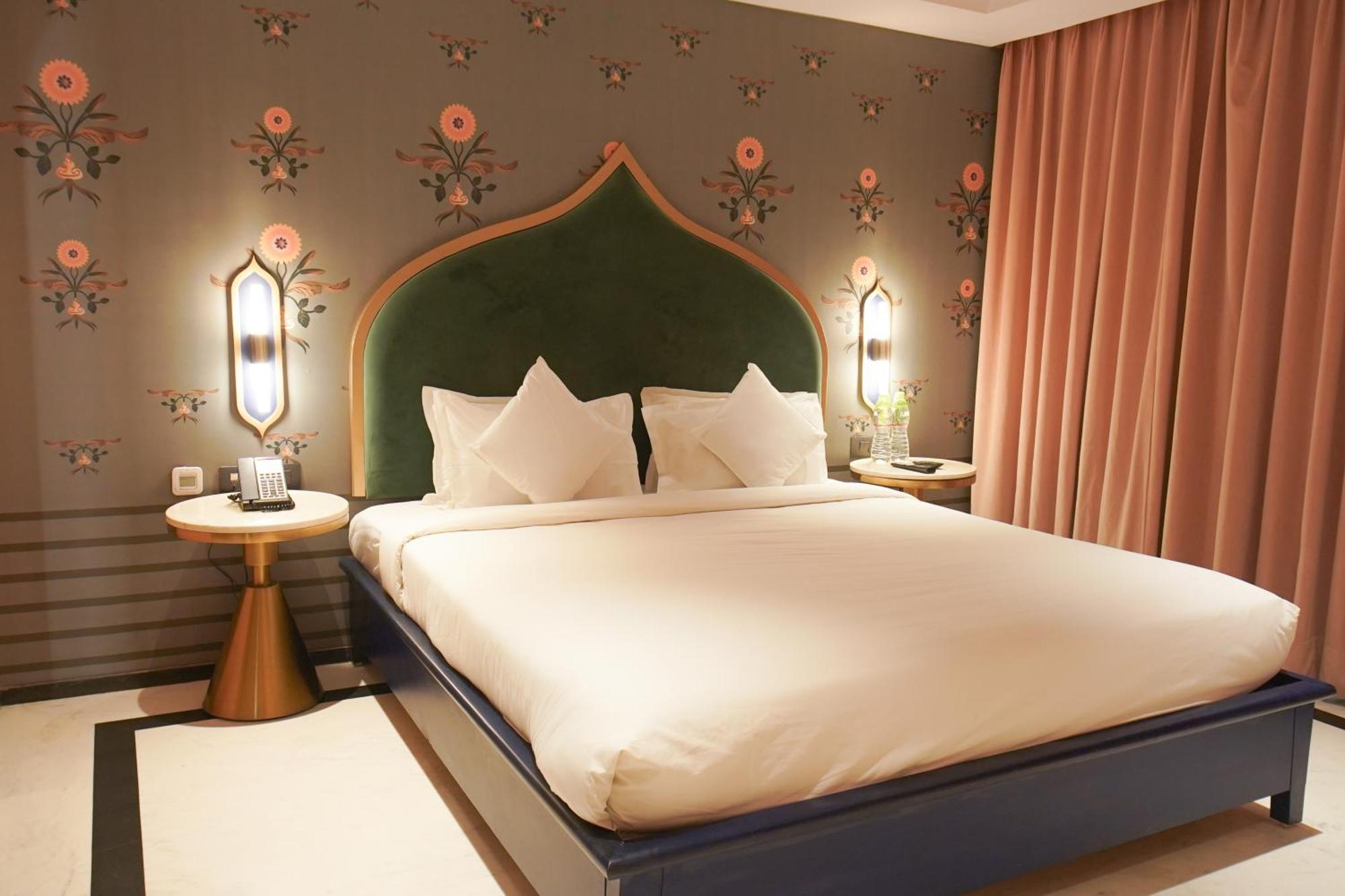 Hotel Bur'dera - A Boutique Luxury