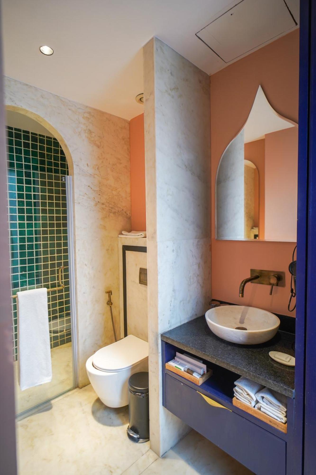 Hotel Bur'dera - A Boutique Luxury