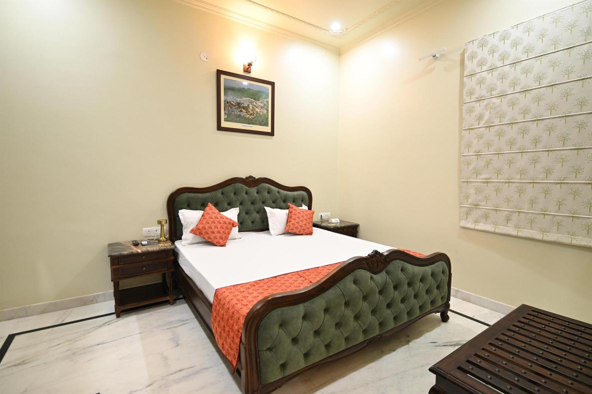 Hadendra Residences *