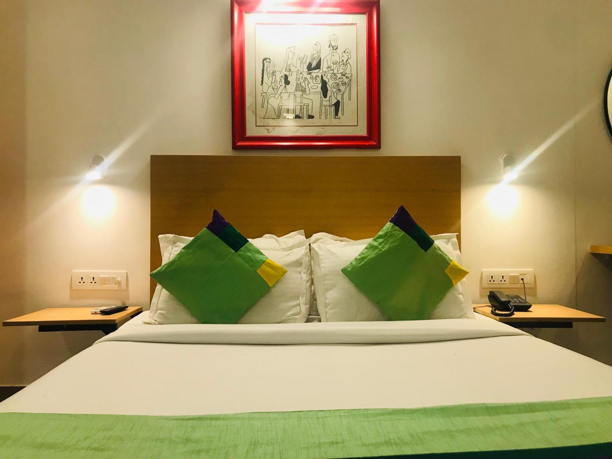 Hotel Tulip Grand Jaipur