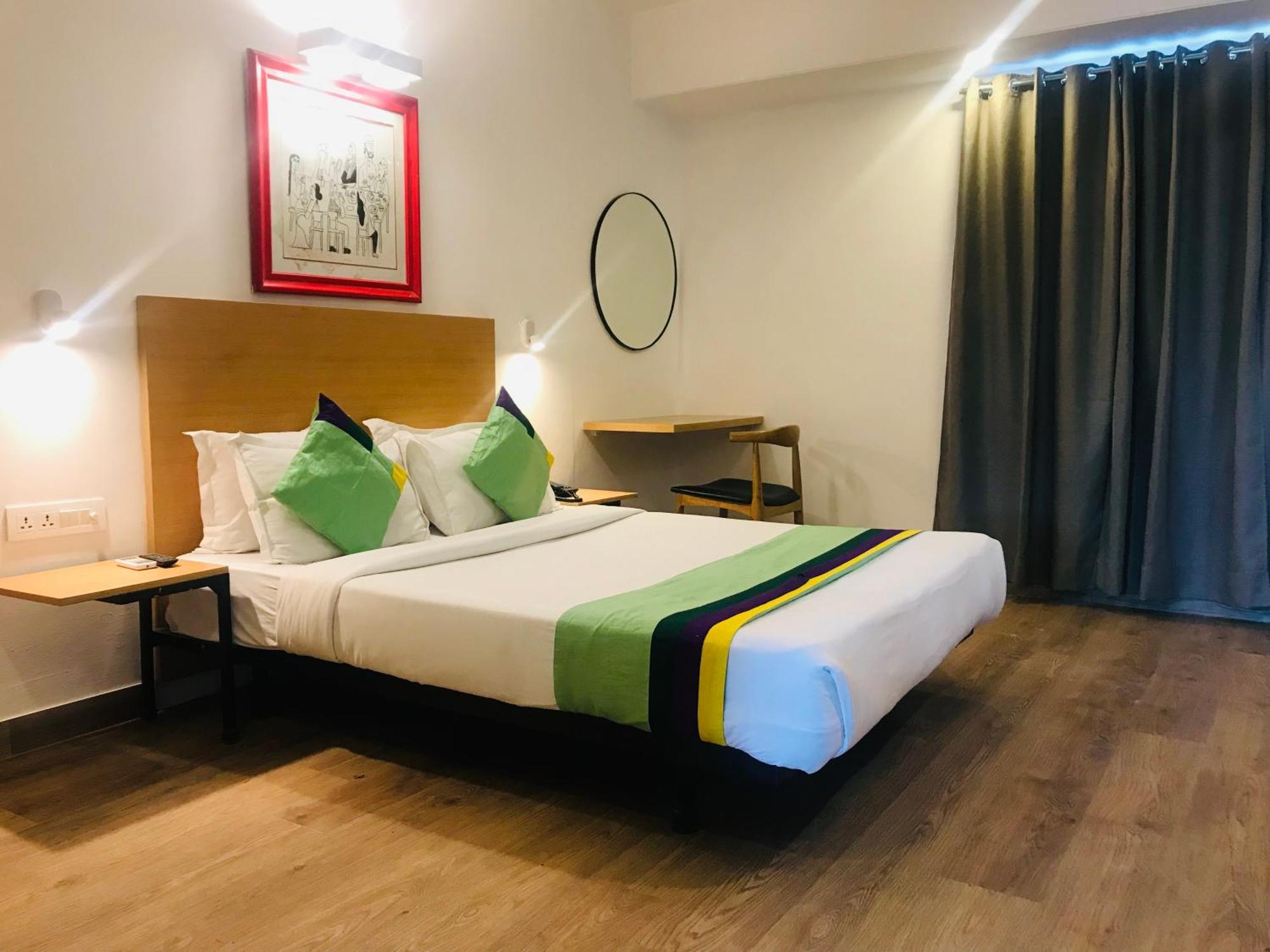 Tulip Grand Hotel
