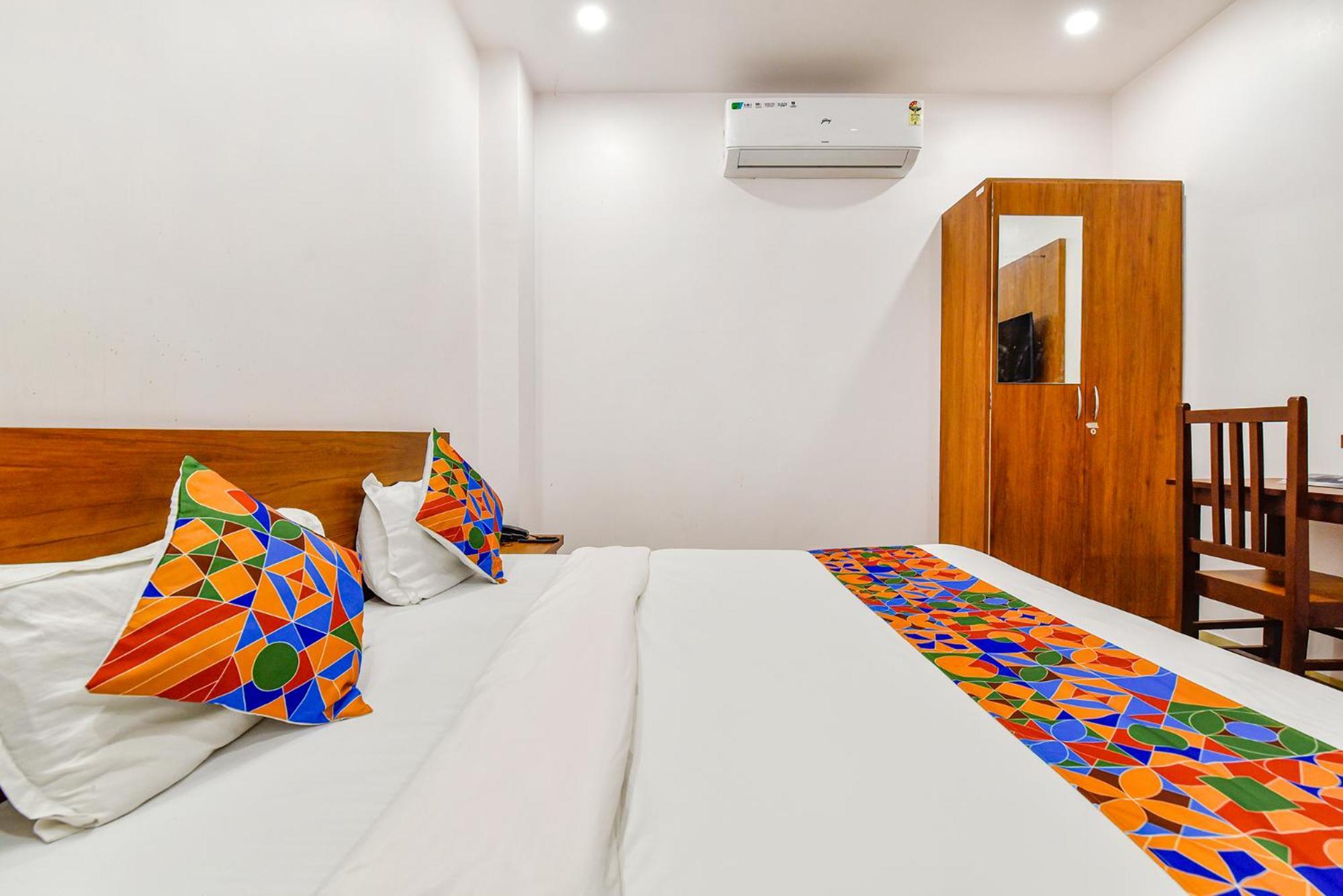 Fabhotel Deep Palace 3*