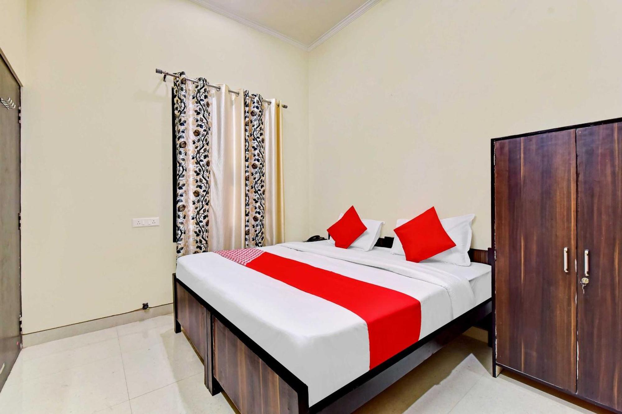 Hotel O Arn Plaza