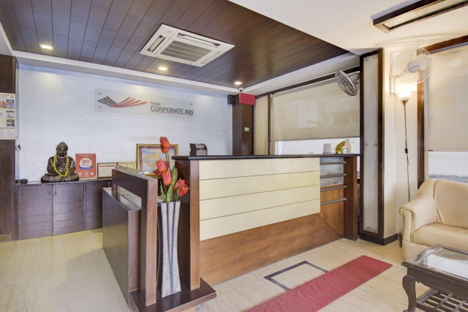 Hotel Sahibs Corporate - Family & Corporate 3*