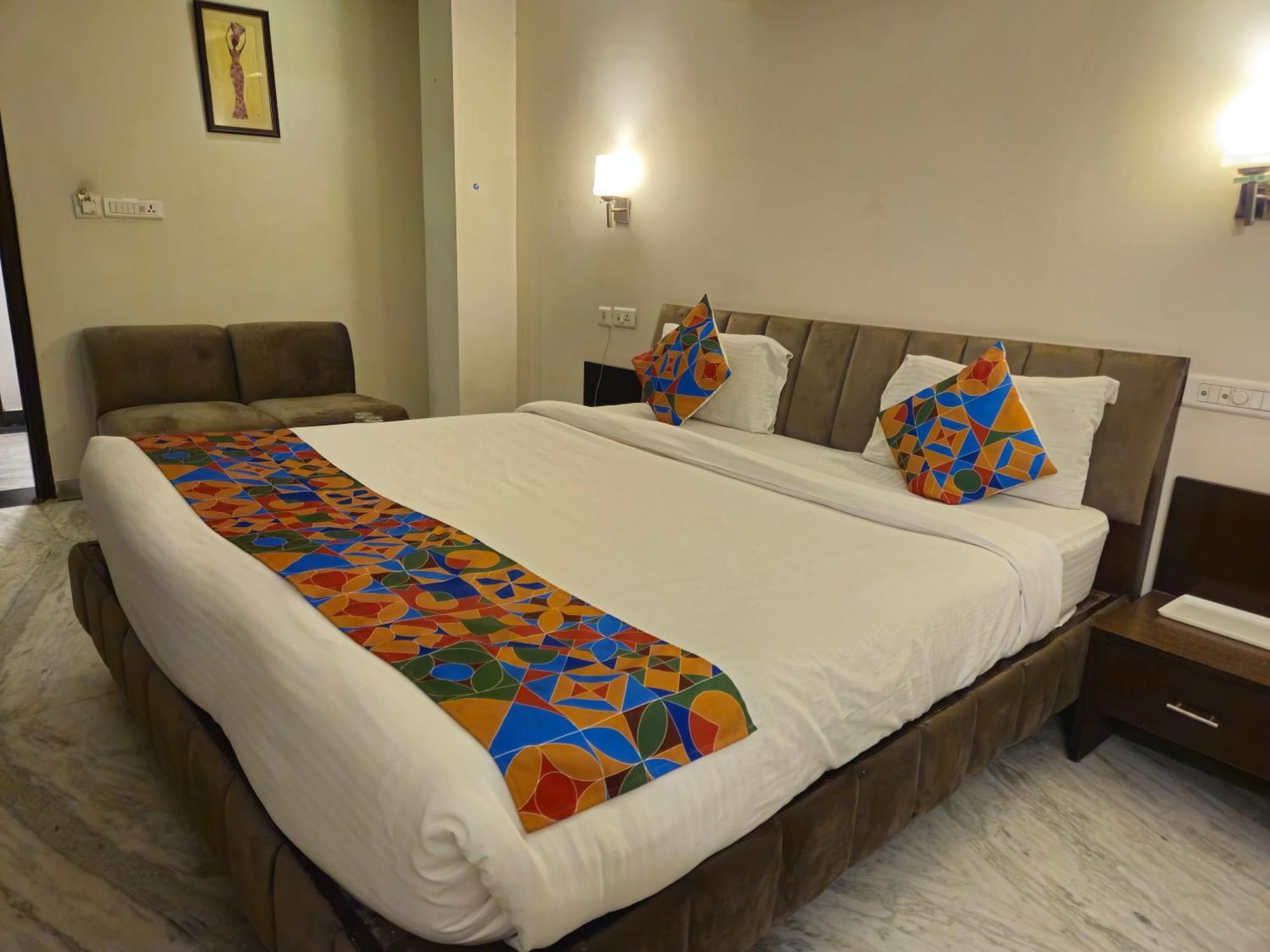Sahibs Corporate - Family & Corporate Hotel 3*