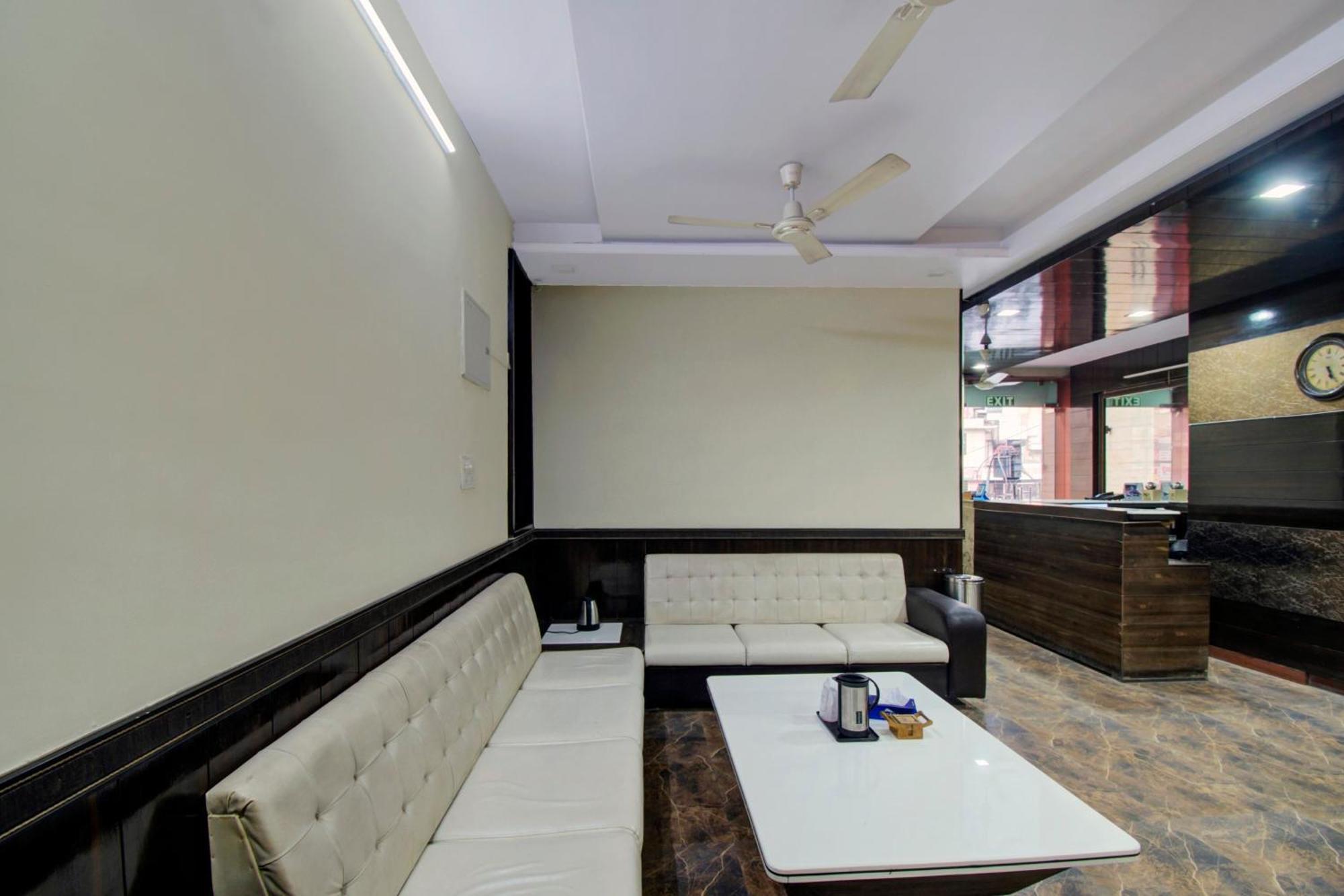 Hotel Collection O Sanjay Palace