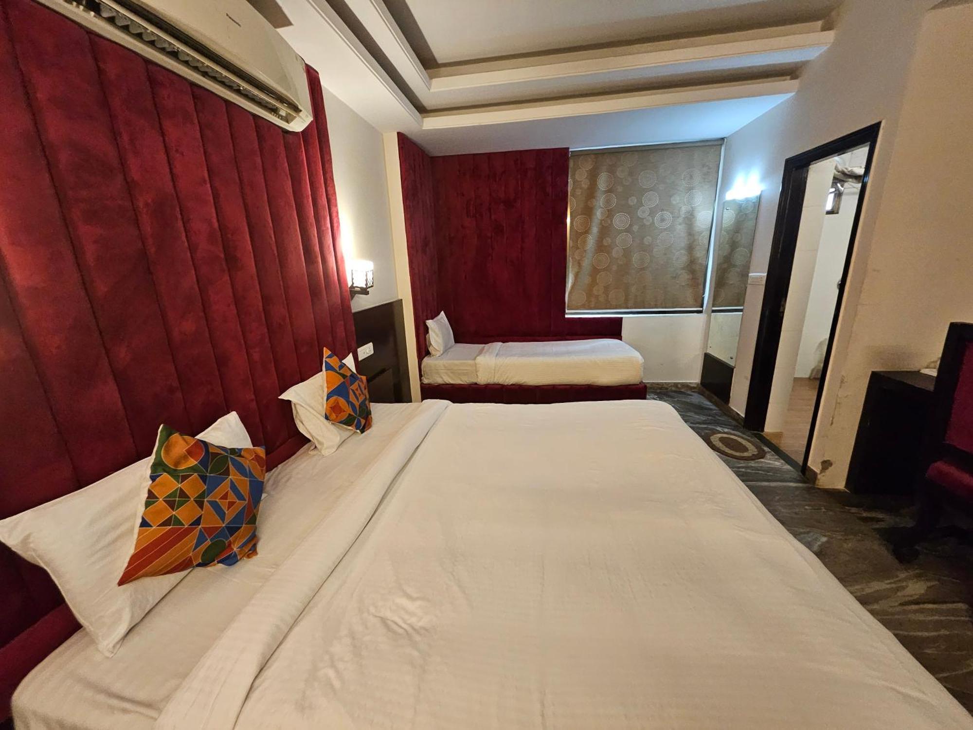 Hotel Sahibs Corporate - Family & Corporate Jaipur
