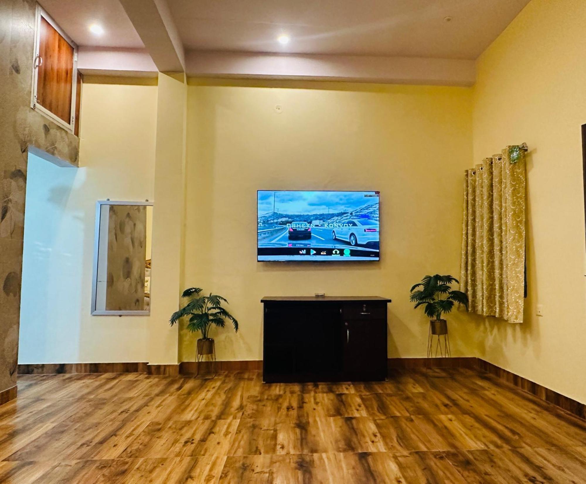 Bhanu Bhawan Apartment *
