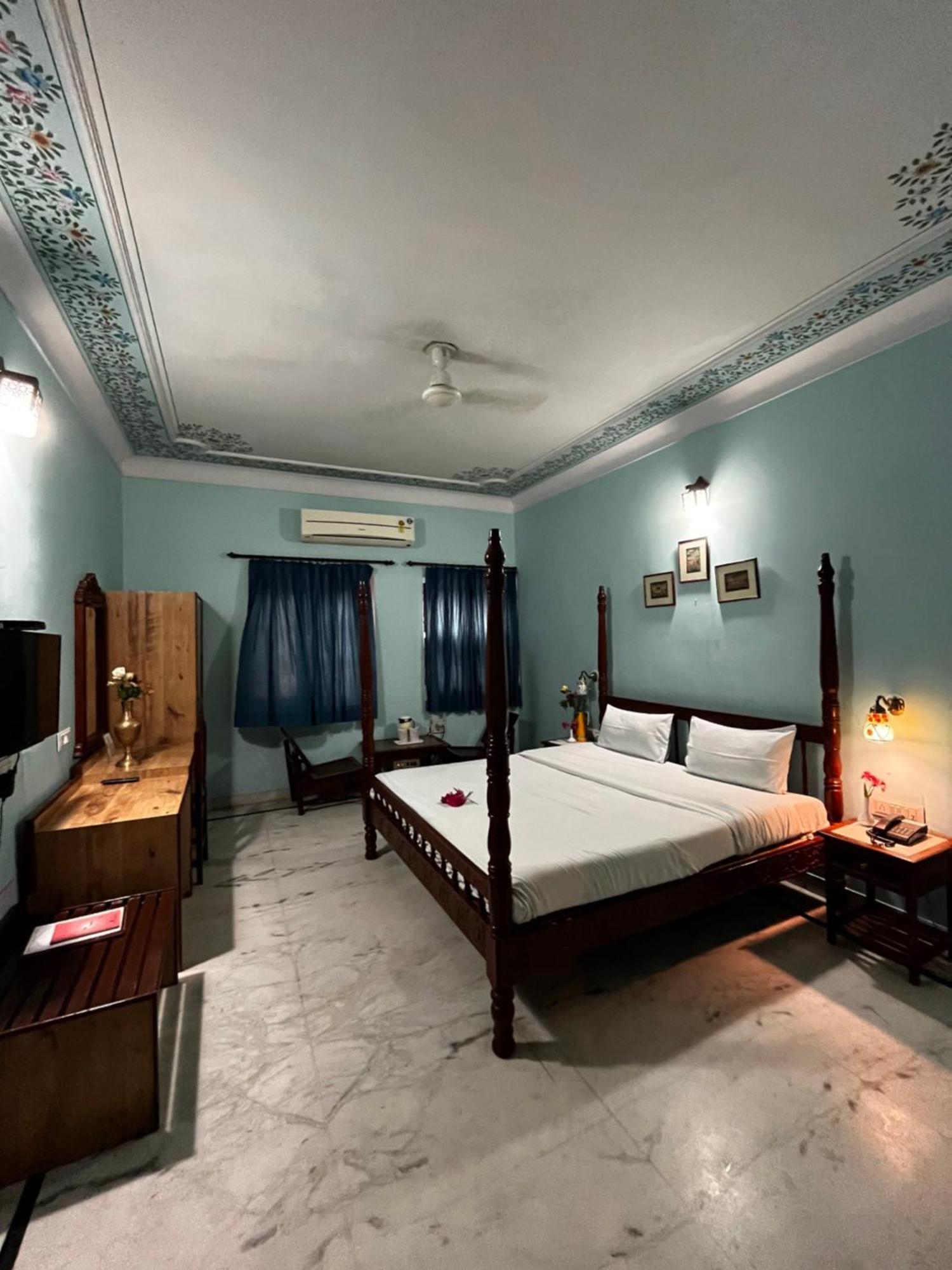 Anuraag Jaipur