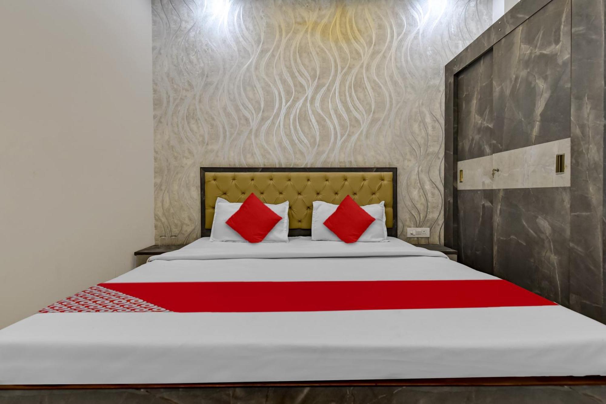 O N R Hotel Jaipur