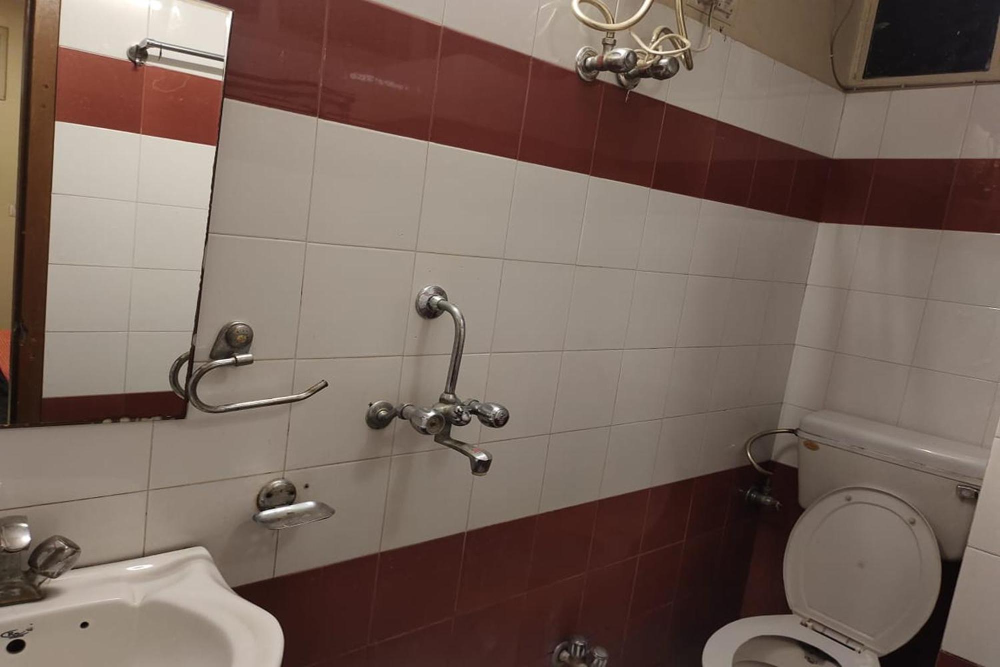 Rang Mahal Near International Airport Hotel 3*