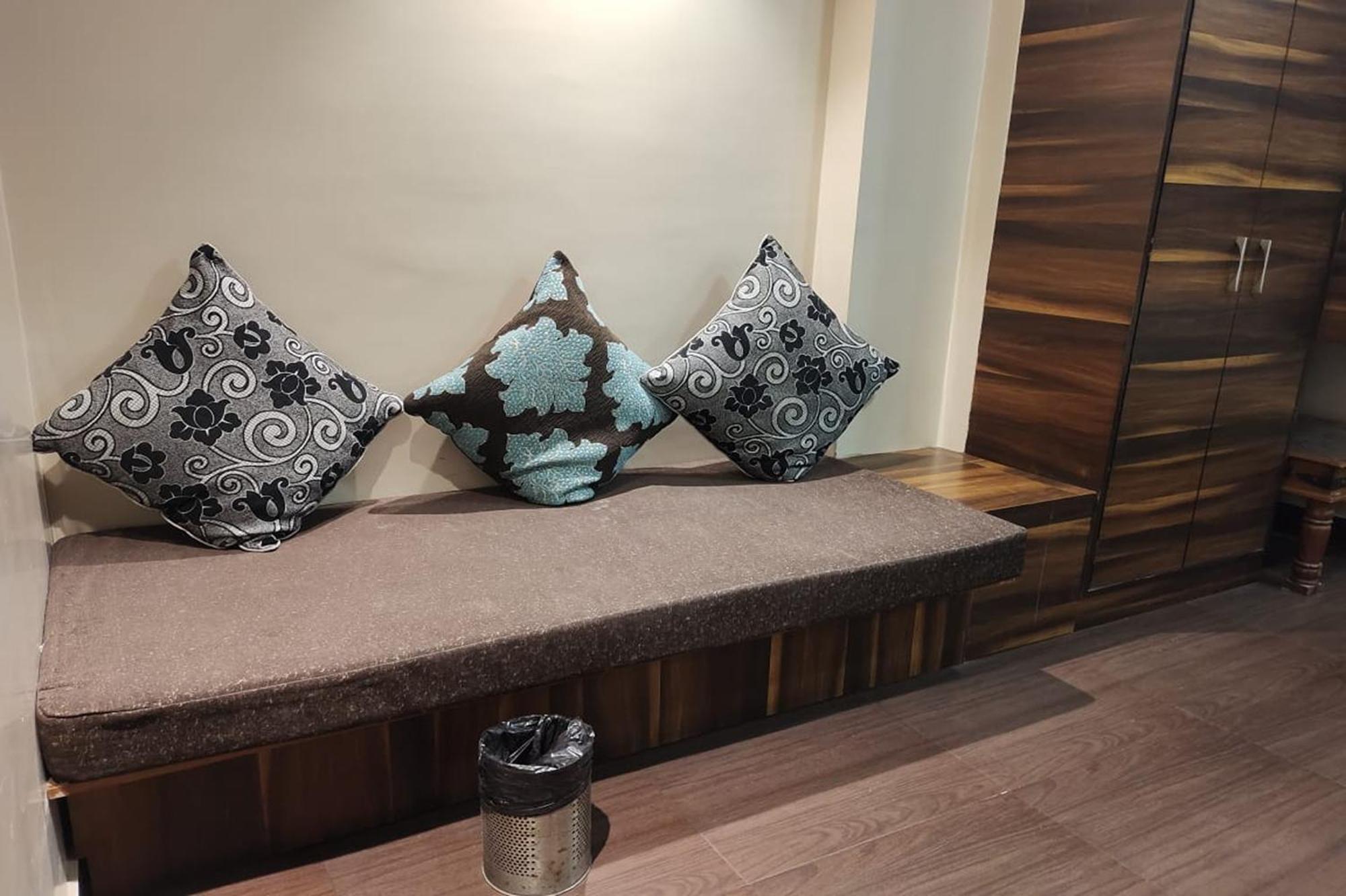 Rang Mahal Near International Airport Hotel Jaipur