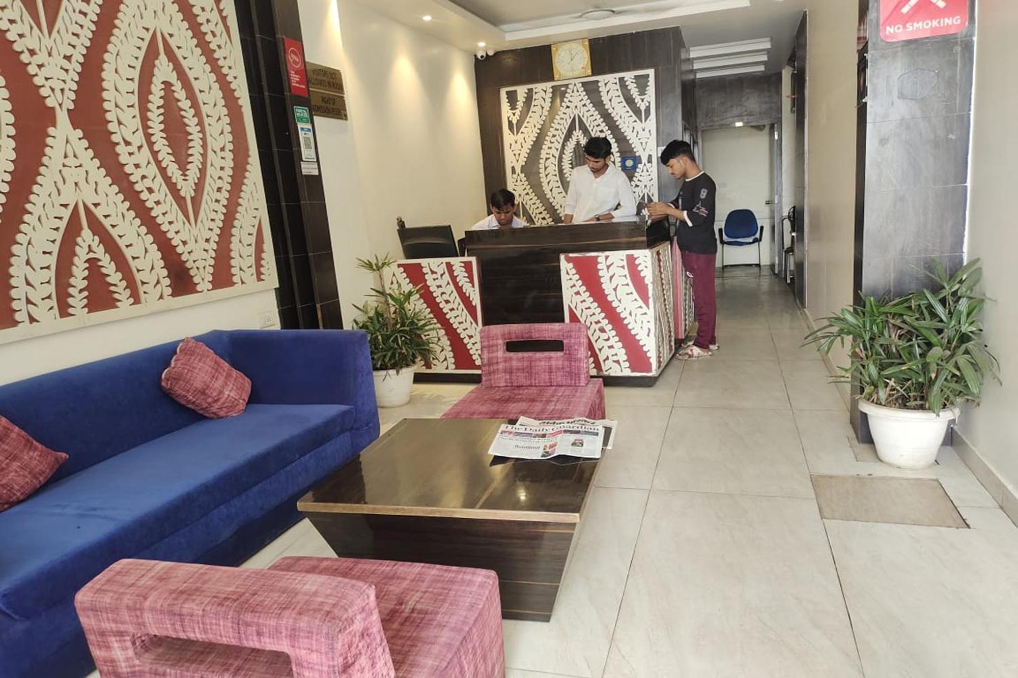 Hotel Rang Mahal Near International Airport