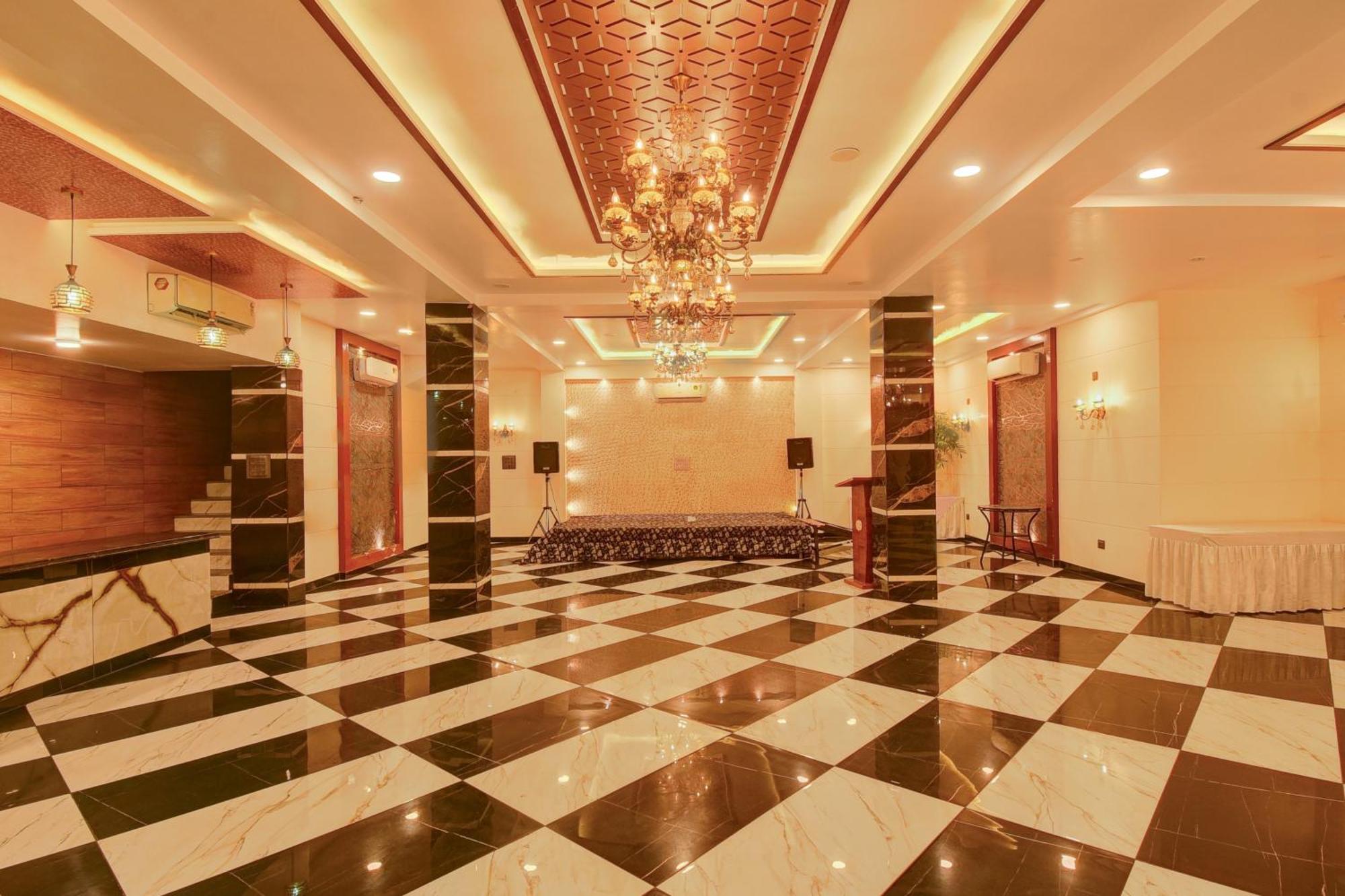 Golden Eagle By Wizowll Group Of And Banquet Hotel