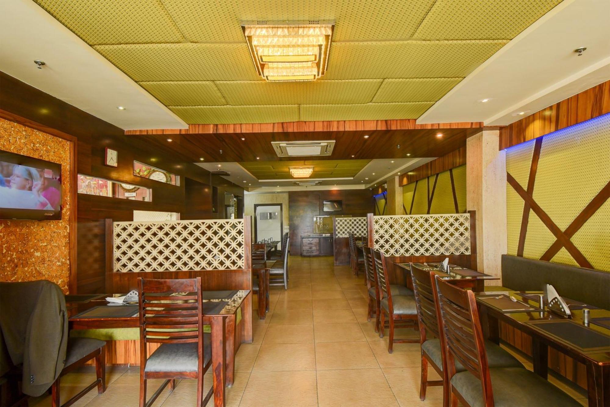 Hotel Golden Eagle By Wizowll Group Of And Banquet