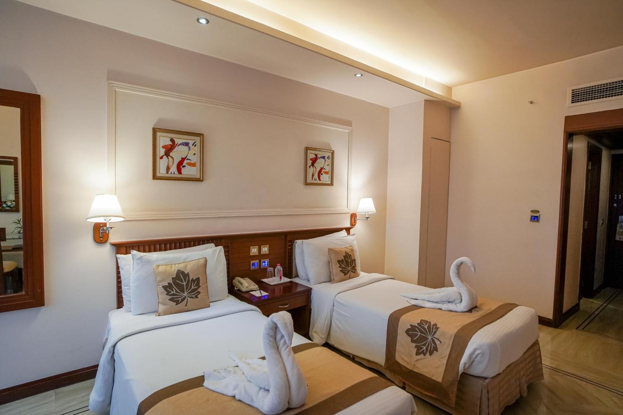 Clarion Bella Casa At Airport Hotel 4*