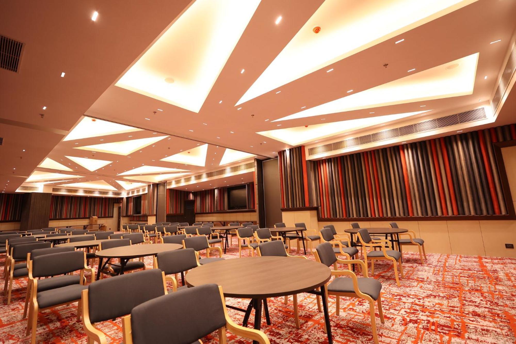 Express & Gopalpura 4* Jaipur
