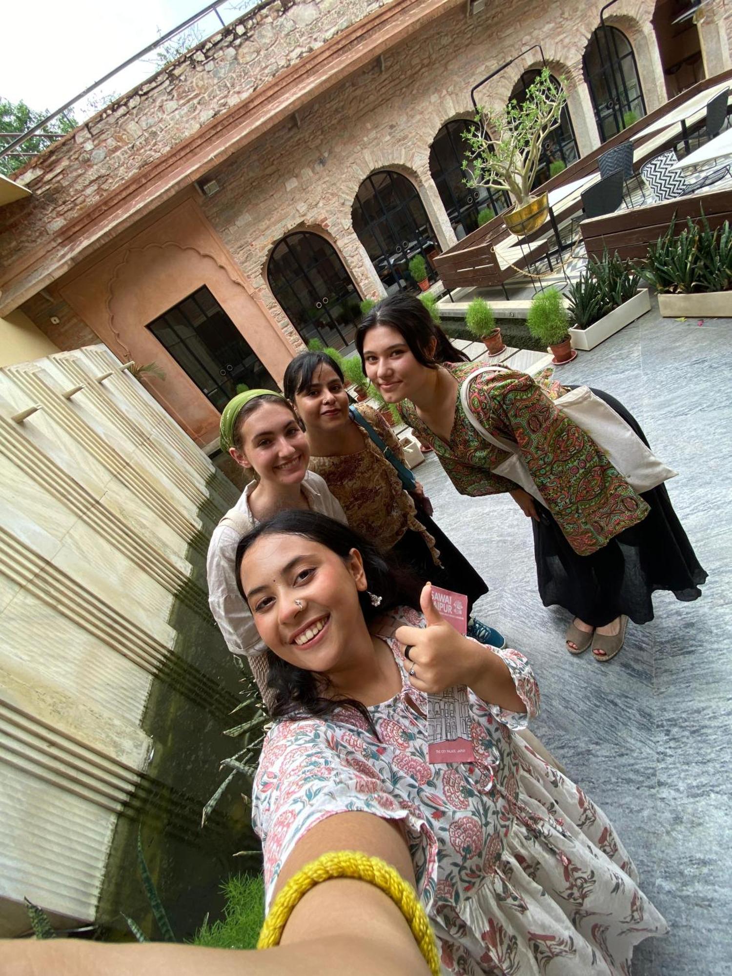 Madpackers Hostel Jaipur