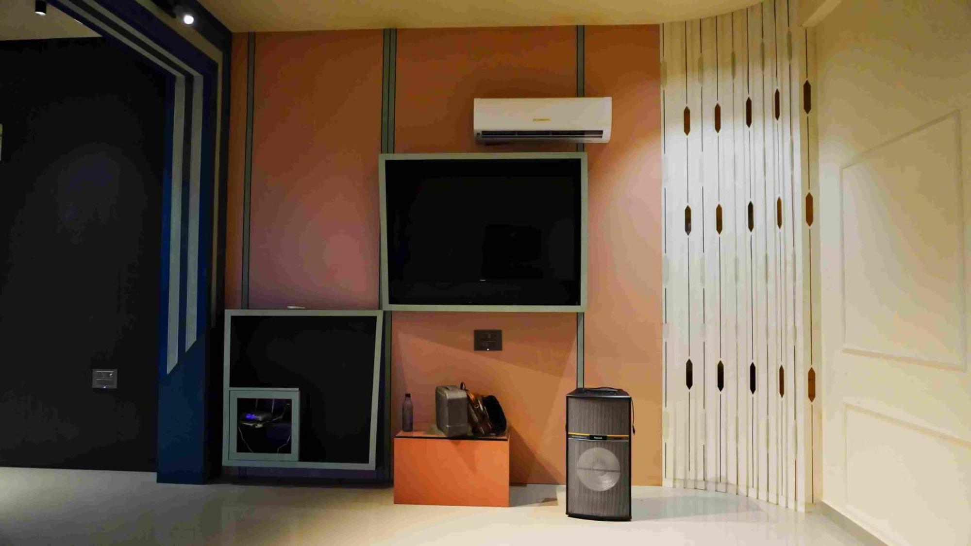 Grazio Outhouse By The Party Citadel, Premium 4bhk With Pool Villa Jaipur