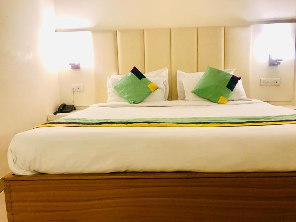 Tulip Palm Hotel 4*