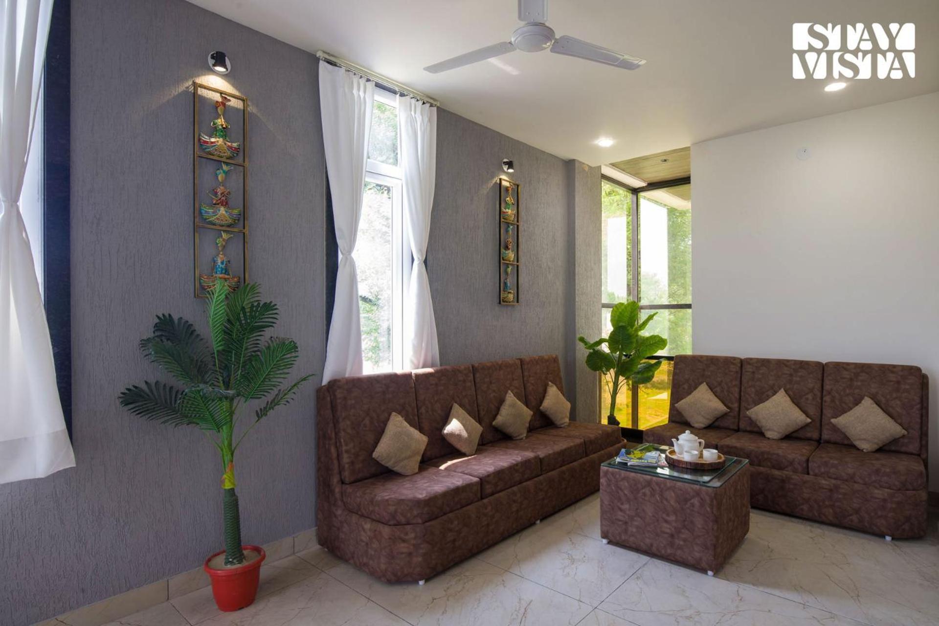 Villa Stayvista At Talin Farms With Mountain View, Pool Jaipur