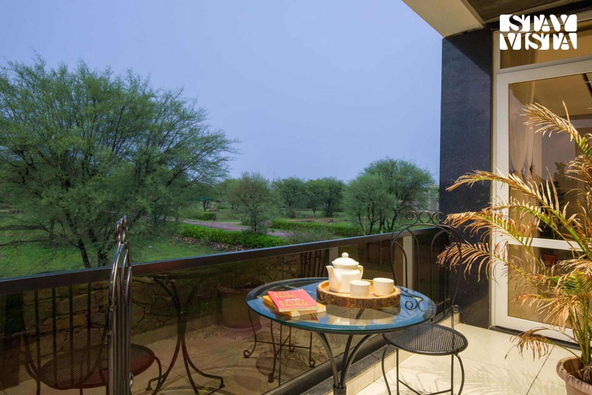 Stayvista At Talin Farms With Mountain View, Pool Villa Jaipur