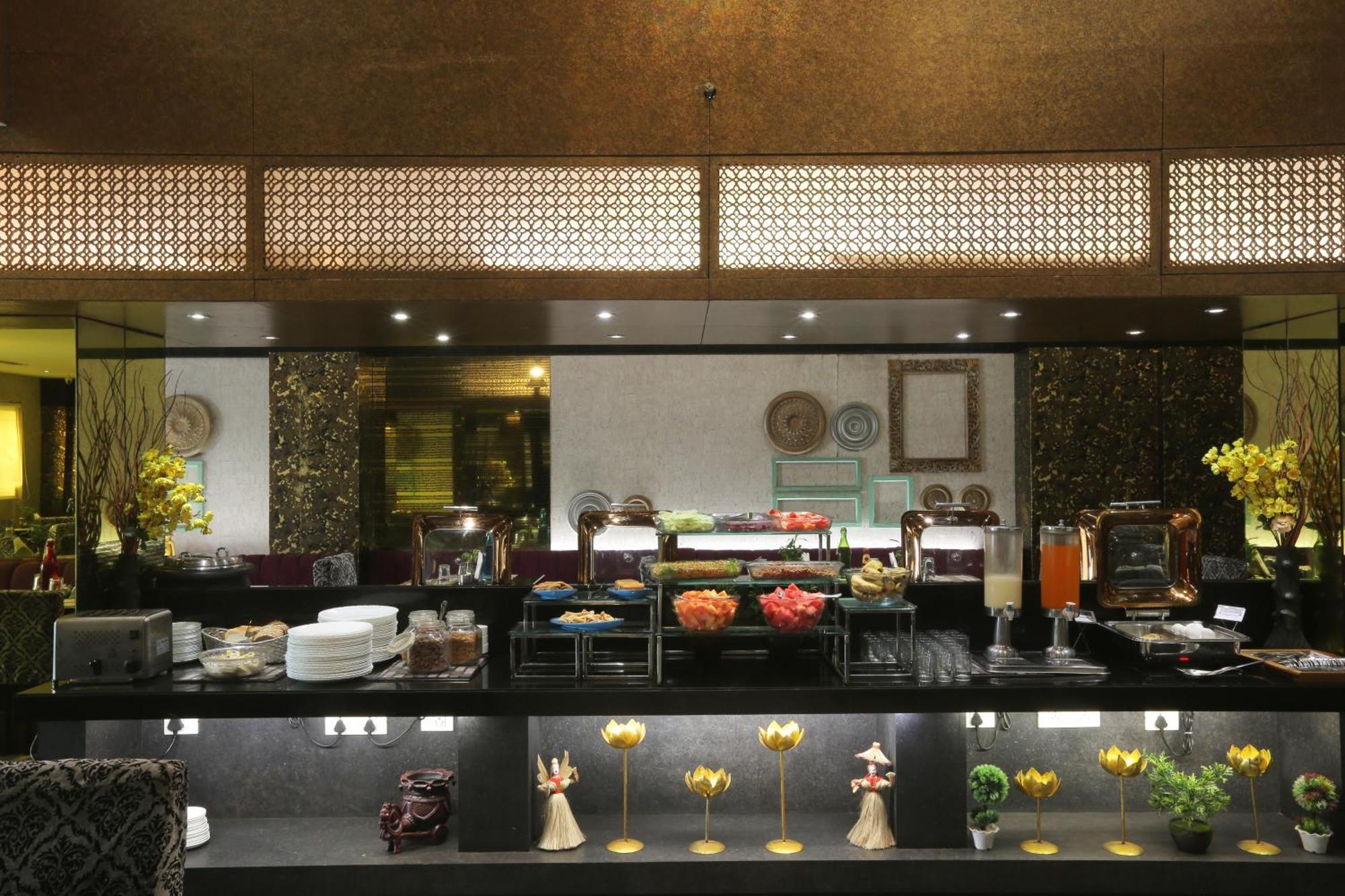 Vesta Maurya Palace Hotel