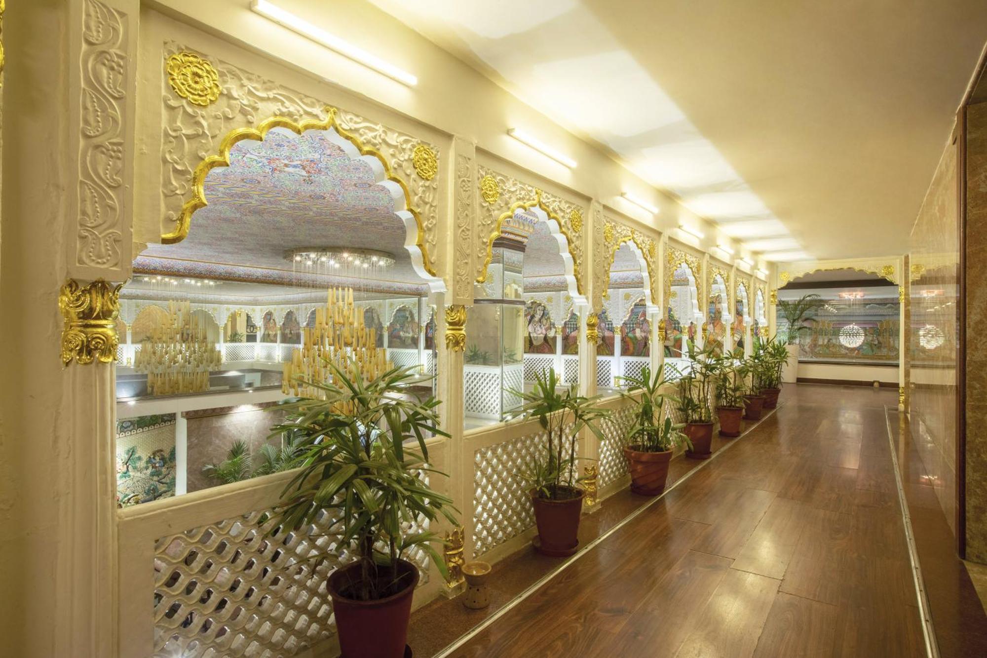 Hotel Vesta Maurya Palace 4*