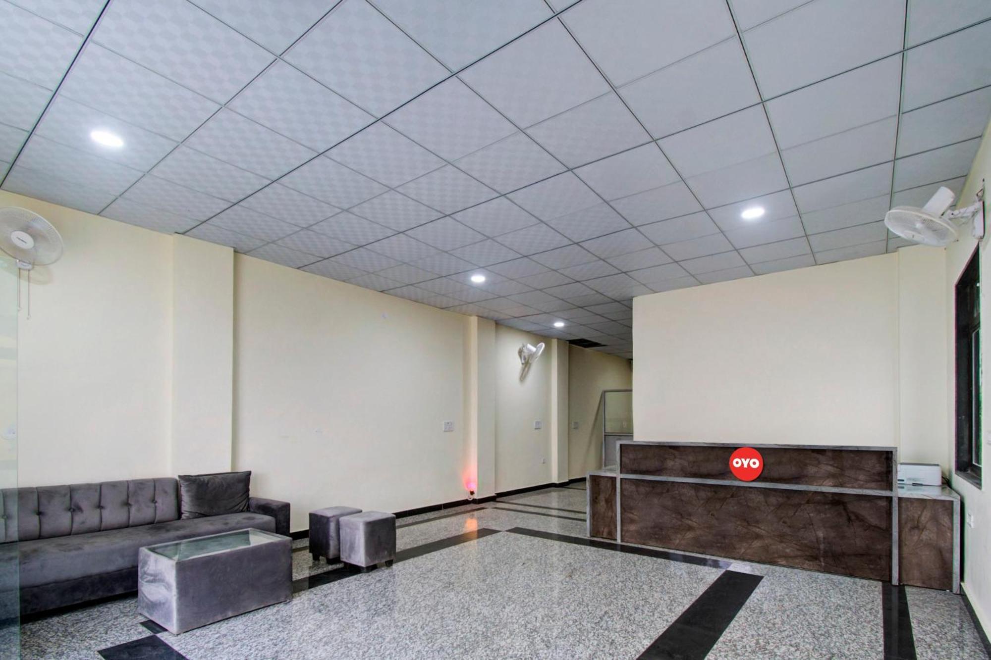 Hotel O Moon Mahal 3*