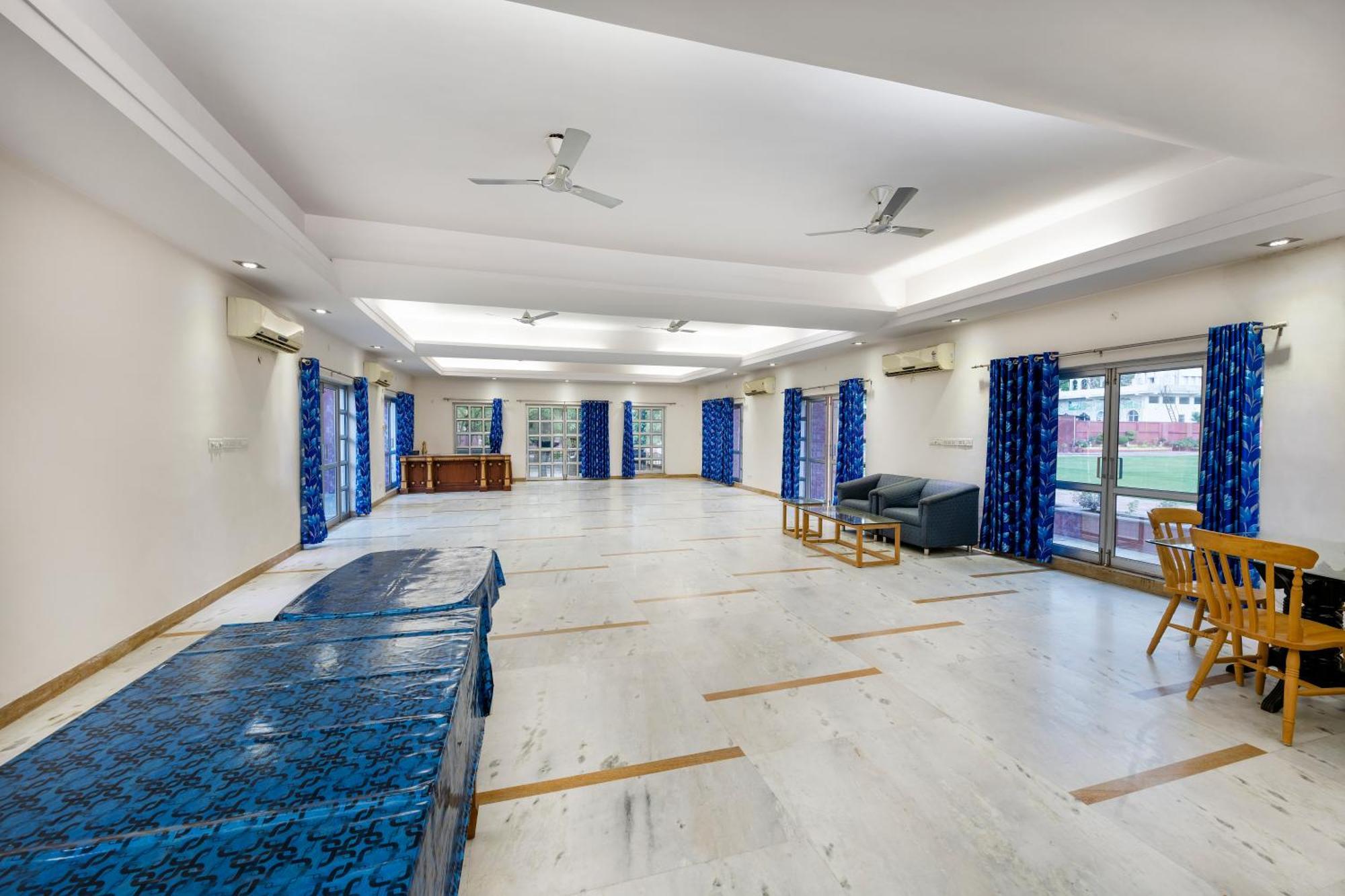 Palm Familia By Palm Leisure * Jaipur