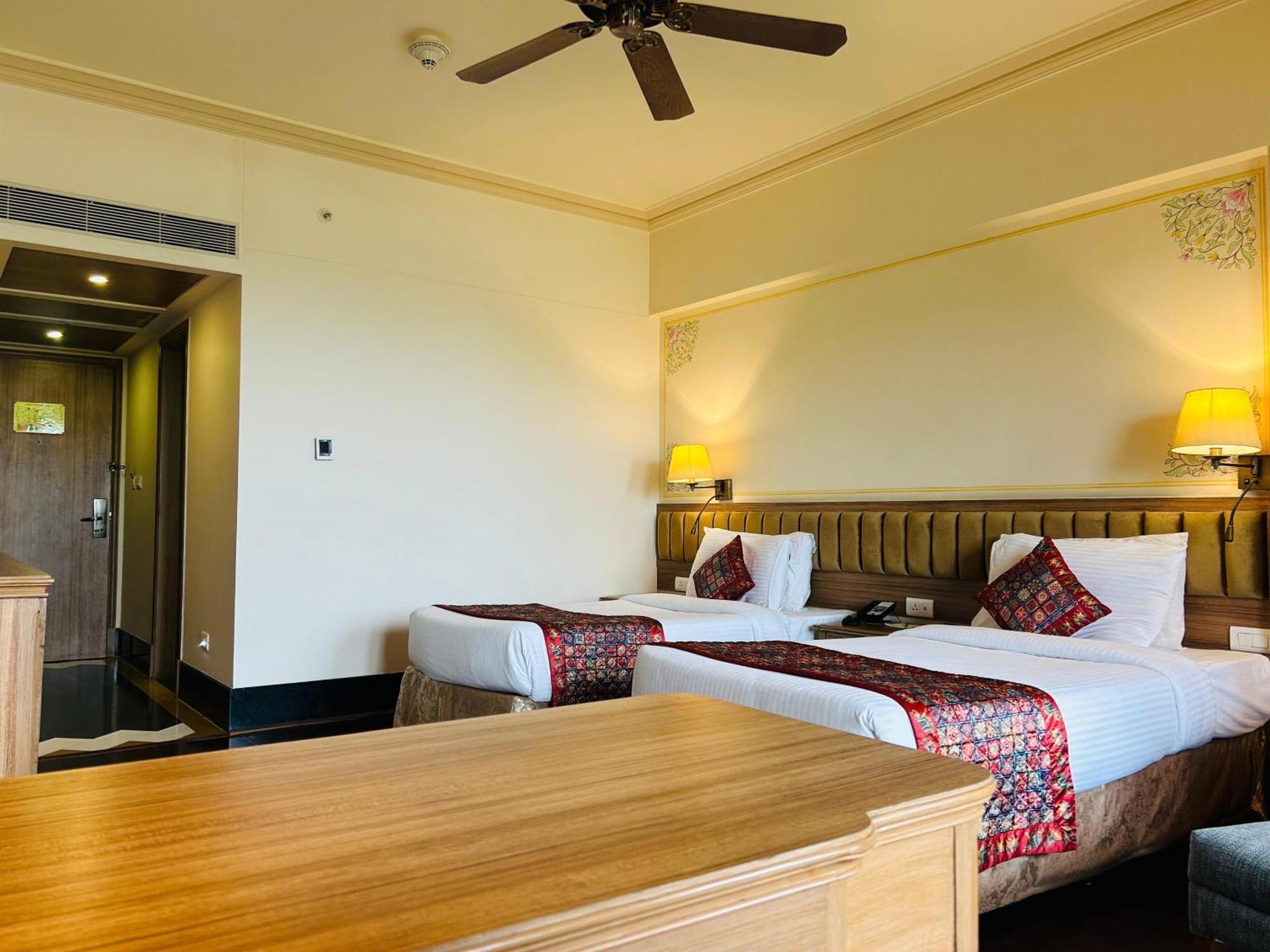 Indana Hotel 4*