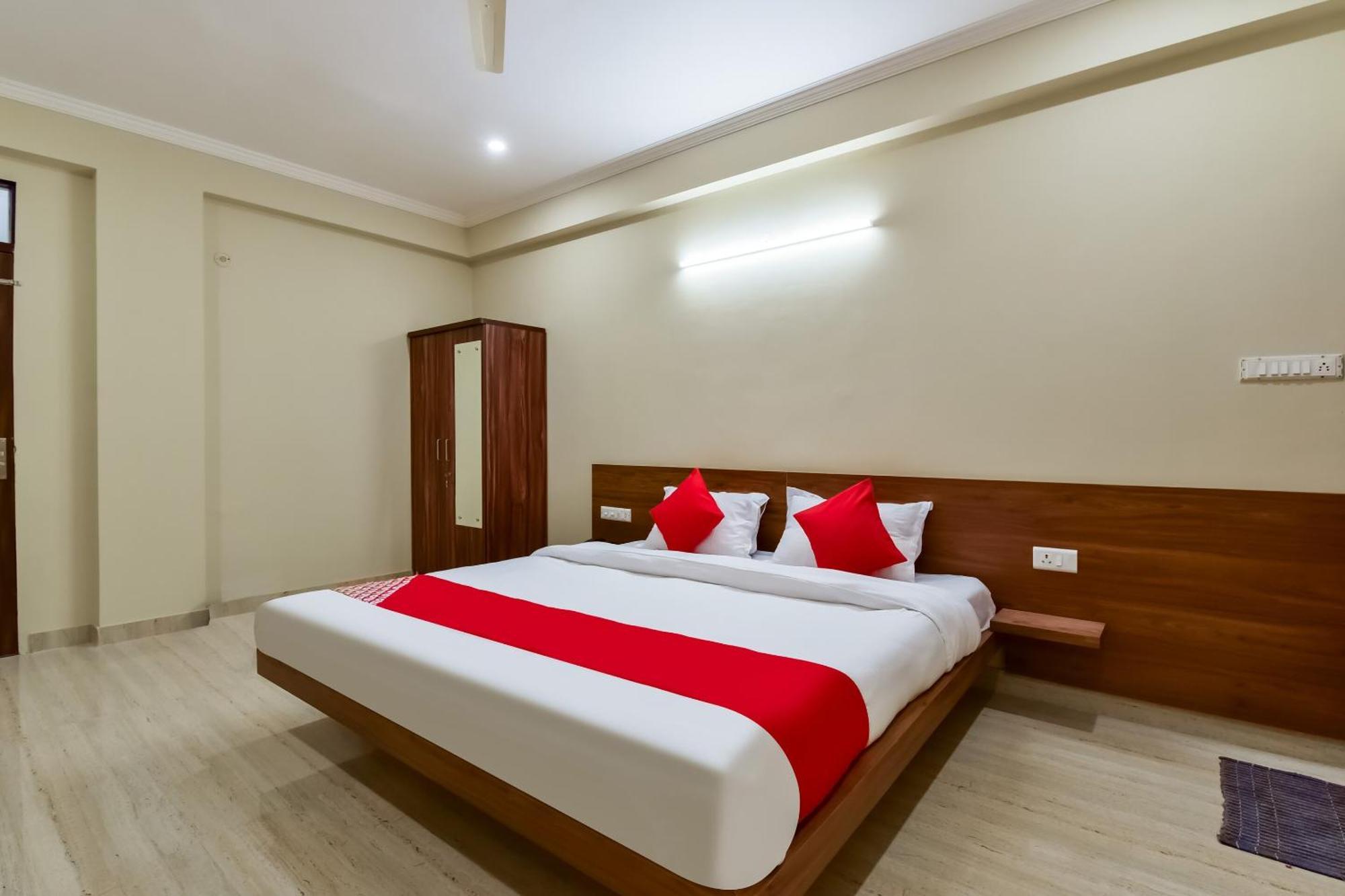 O Skyview Hotel