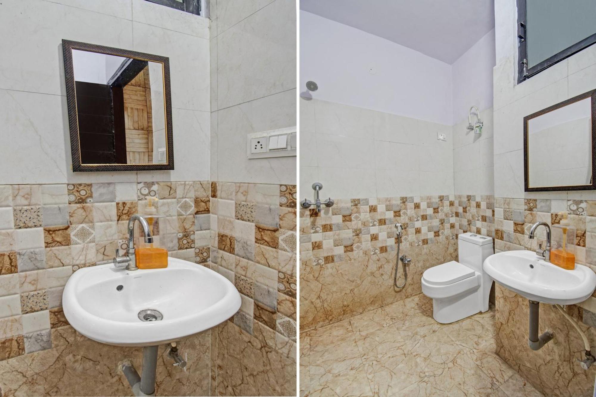 Hotel O Rawat Palace 3*
