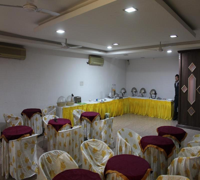 Meenakshi Palace Hotel 3*